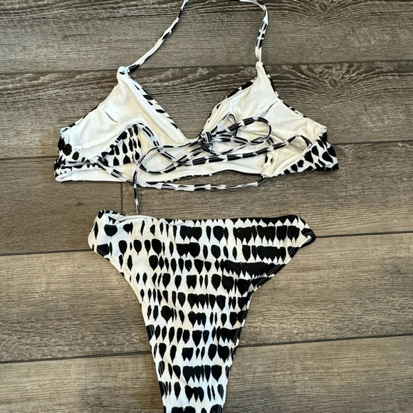 NWT Fabonics Women White Black Leopard Print Two Piece Swim Bikini Set Size M - Picture 6 of 7